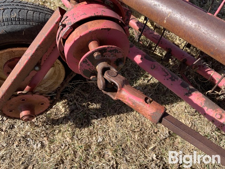 massey-ferguson-37-image-15