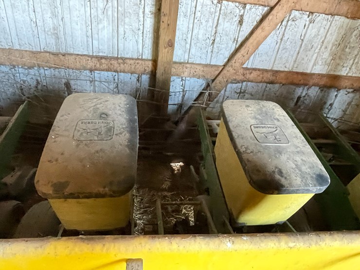 john-deere-7200-image-16