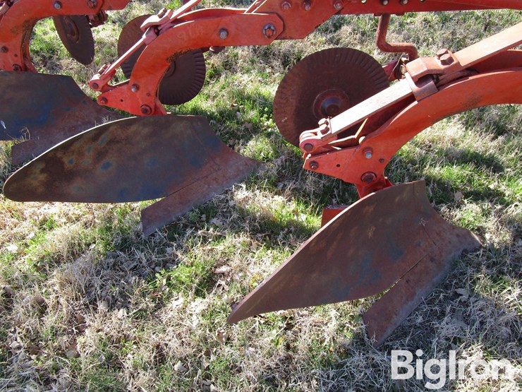massey-ferguson-880-image-20