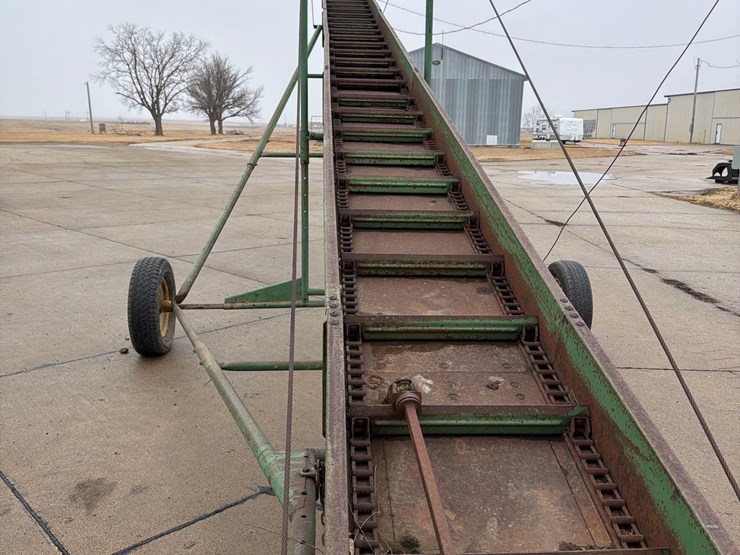 john-deere-350-image-18