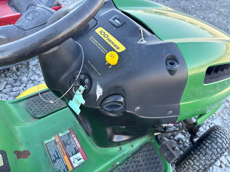 john-deere-145-image-11