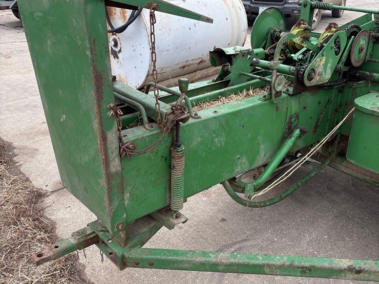 john-deere-24t-image-25