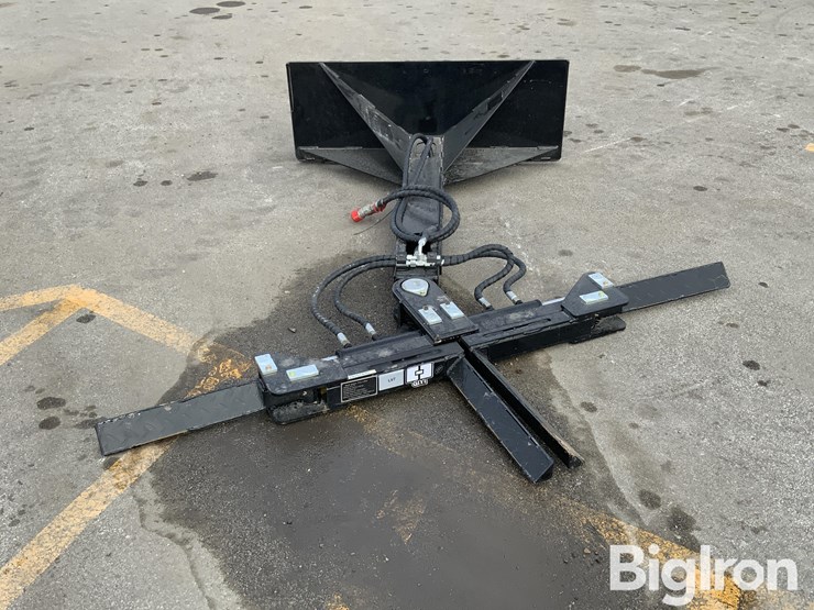 2025-massey-ferguson-730-image-2