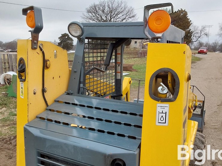 1993-gehl-3410-image-15