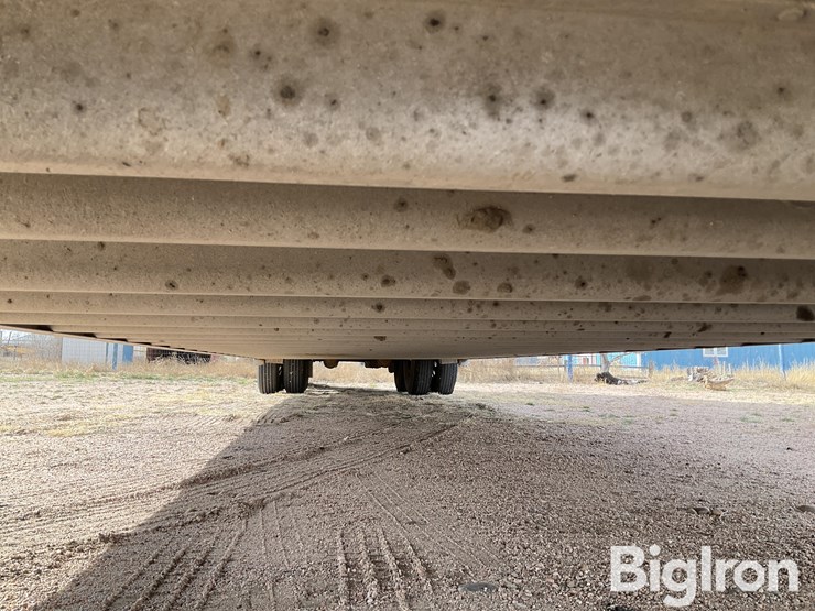 2015-wilson-livestock-trailer-image-15