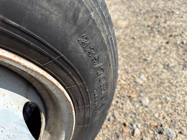 2007-ford-f550-image-35