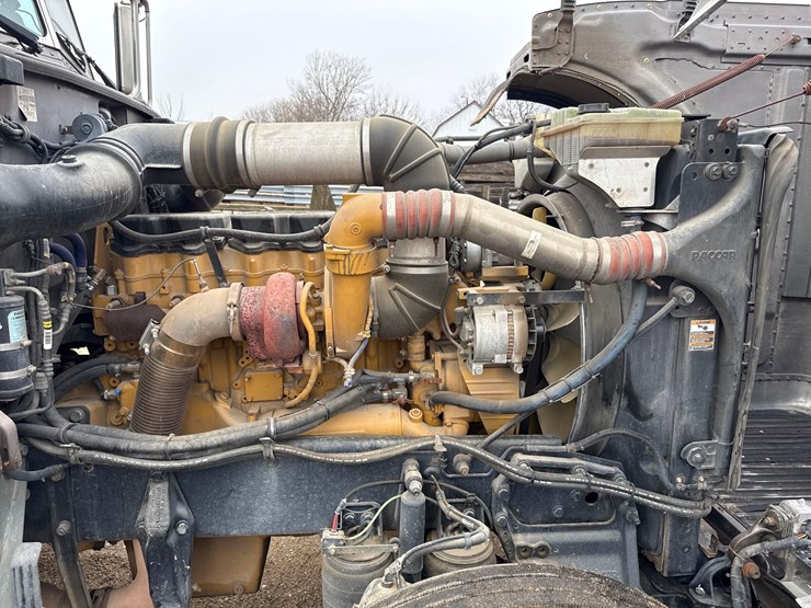 2016-peterbilt-389-image-121