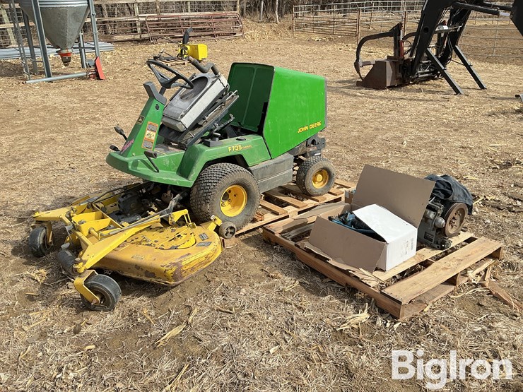 john-deere-735-image-1
