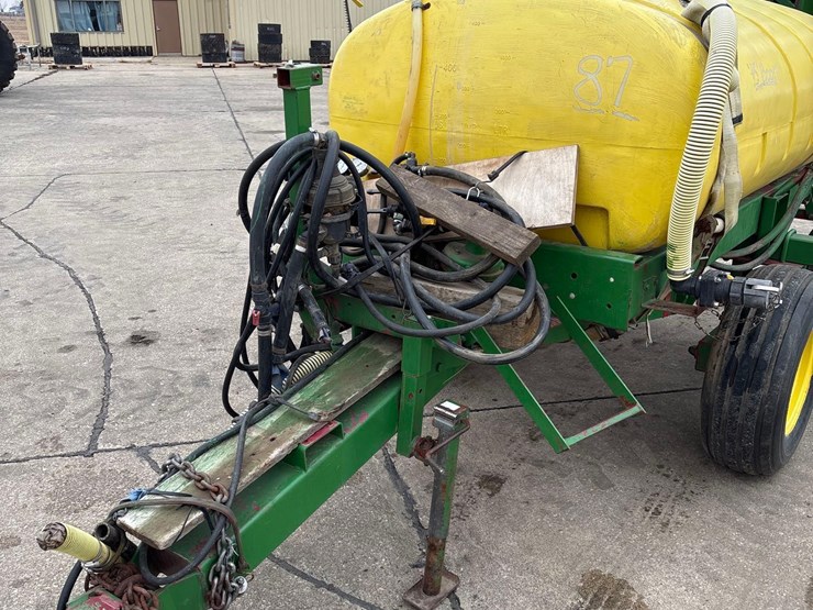 500-gallon-pull-type-sprayer-image-9