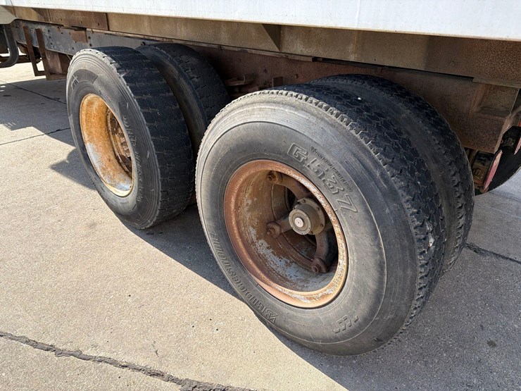 1990-international-4900-image-7