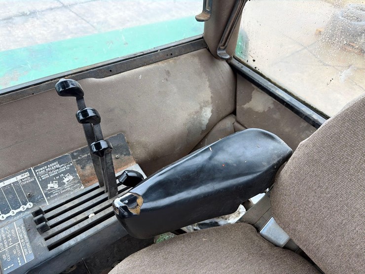 john-deere-4650-image-44