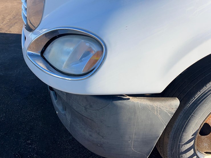 2004-caterpillar-c12-image-10