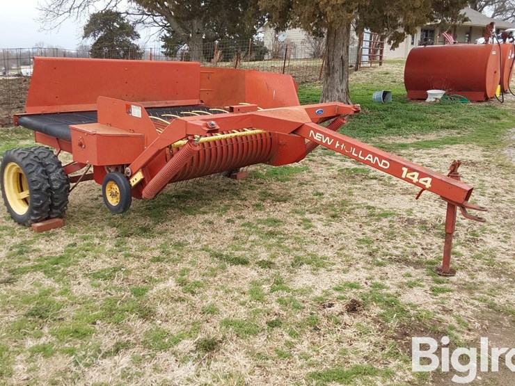 new-holland-144-image-3