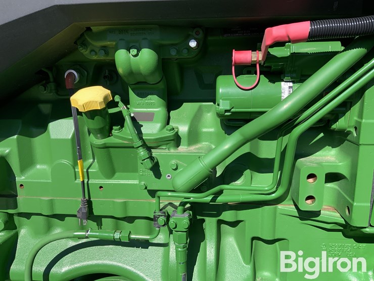 2020-john-deere-8rx-370-image-11