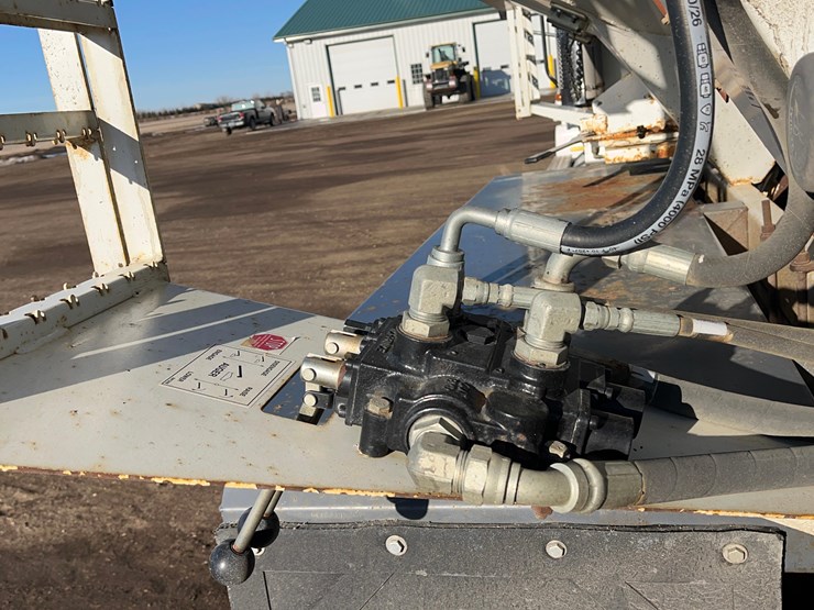 2004-caterpillar-c12-image-54