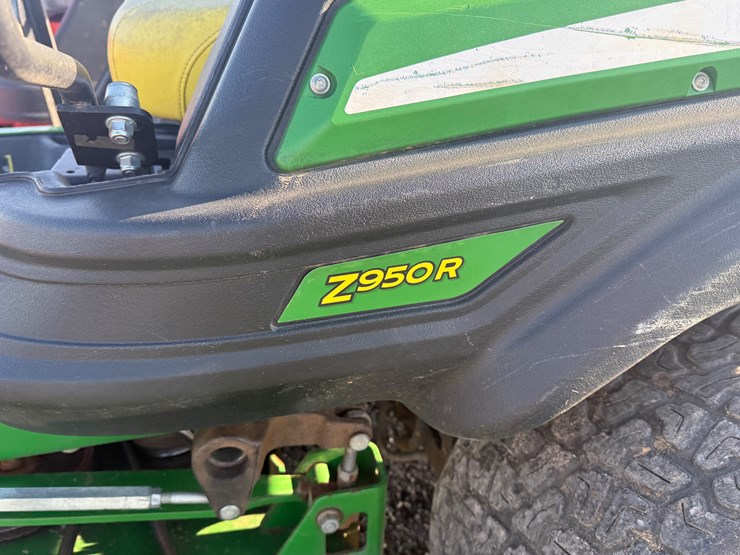 #13-•-john-deere-2950r-zero-turn-mower-1tc950rglht051154-inv#-43262-image-13