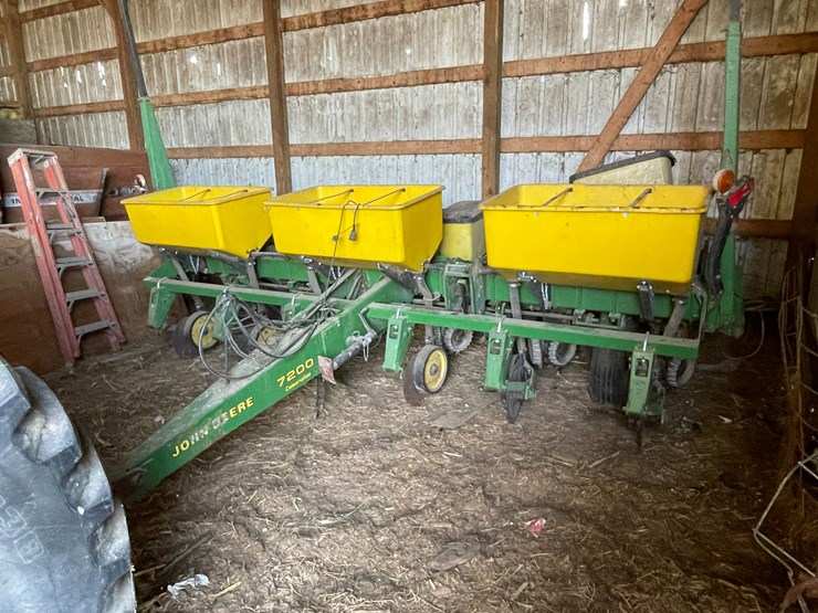 john-deere-7200-image-5