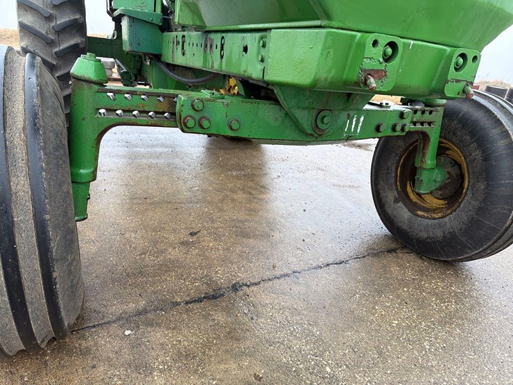 john-deere-4650-image-23