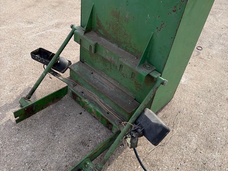 john-deere-4440-image-8