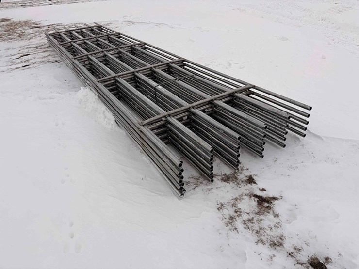 6-bar-continuous-panels-image-5