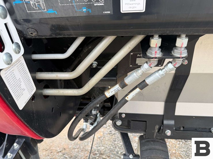 2023-mac-don-fd240-image-13