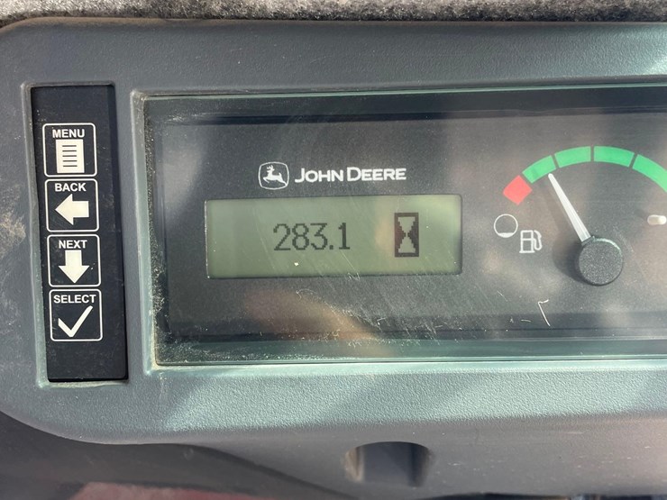 2017-deere-320e-image-29