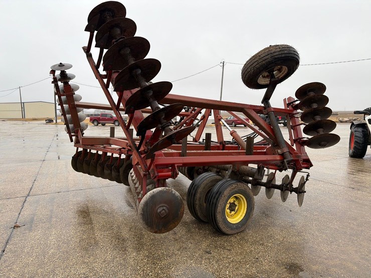 international-490-image-4