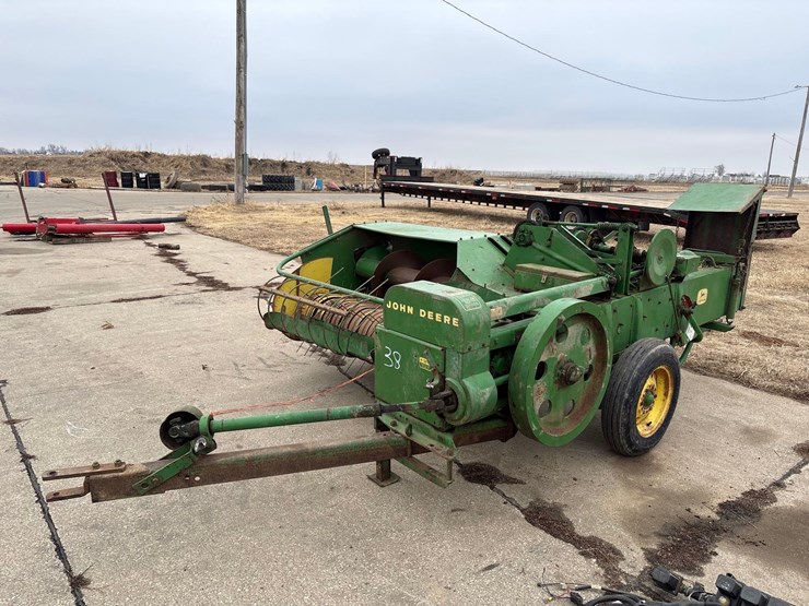 john-deere-24t-image-2