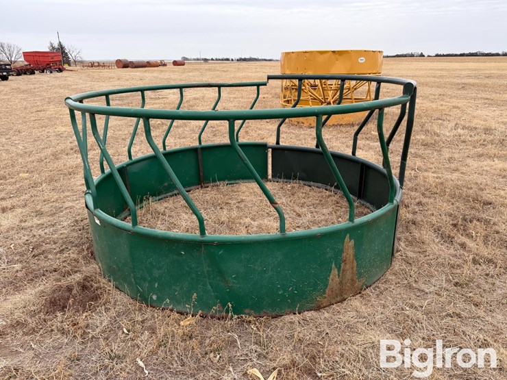 round-bale-feeder-image-8