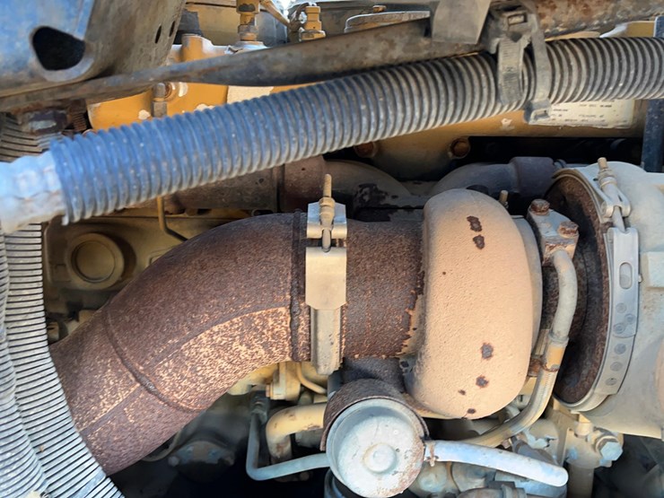 2004-caterpillar-c12-image-15