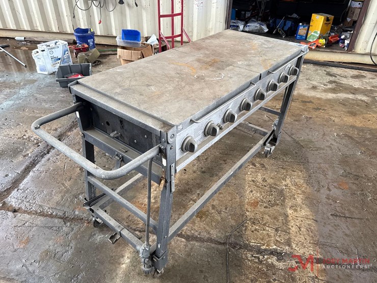 bakers-&-chefs-grill-image-1