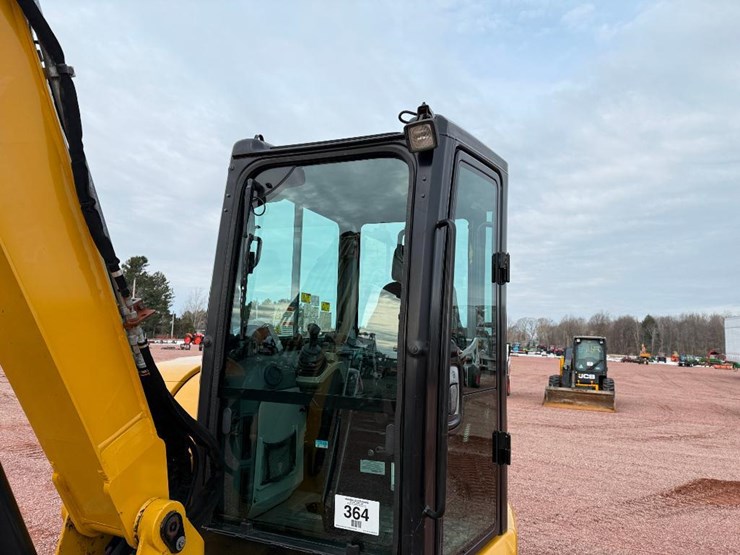 caterpillar-305e2-cr-image-23