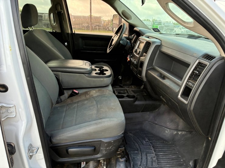 2018-dodge-2500-image-6