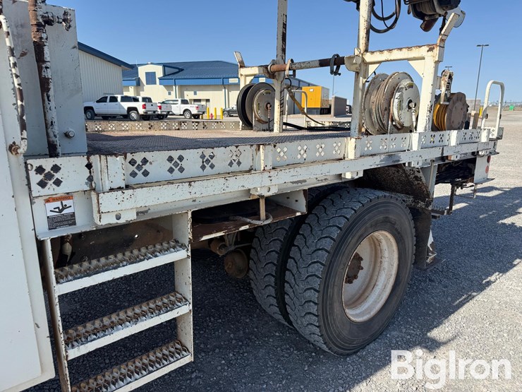 2008-international-7400-image-15