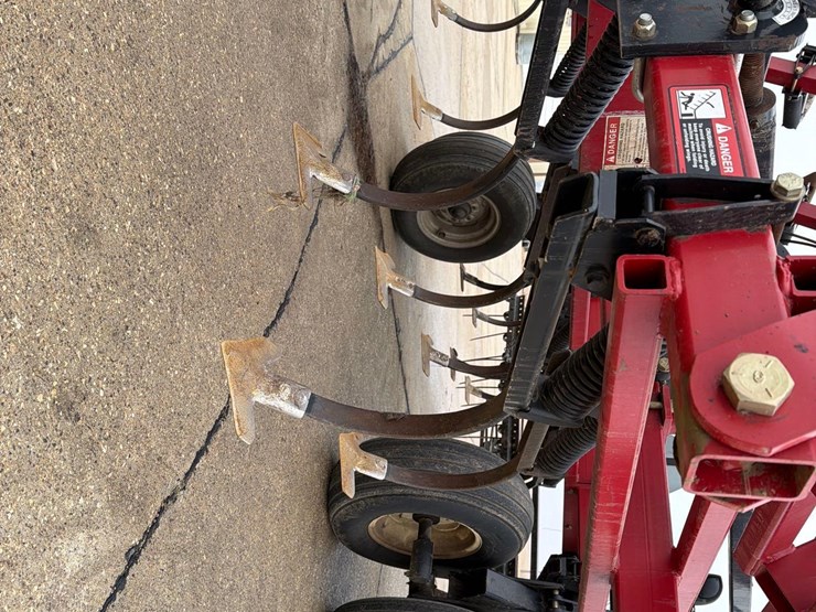 2011-case-ih-200-image-25