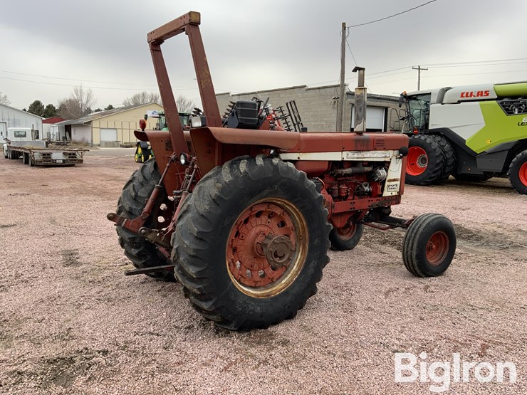 1967-farmall-806-diesel-2wd-tractor-image-5