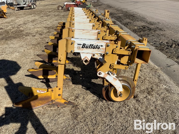 buffalo-62000830-8r30-cultivator-image-4