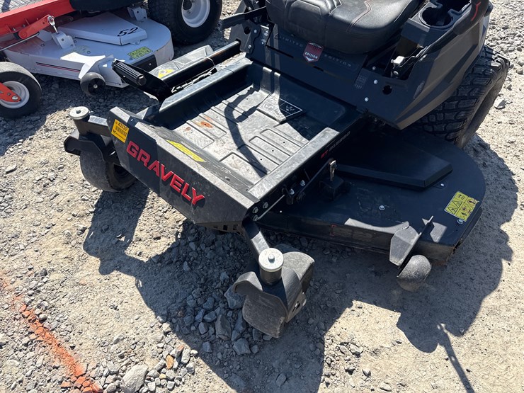 #19-•-gravely-ztx-52”-zero-turn-mower-094581-inv#-43330-image-10