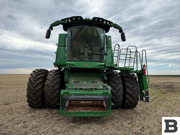 2023-john-deere-s780-image-8