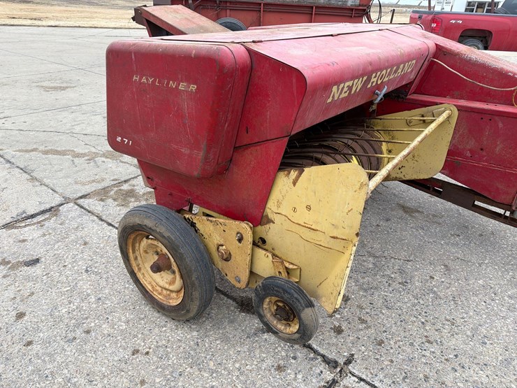 new-holland-271-image-12