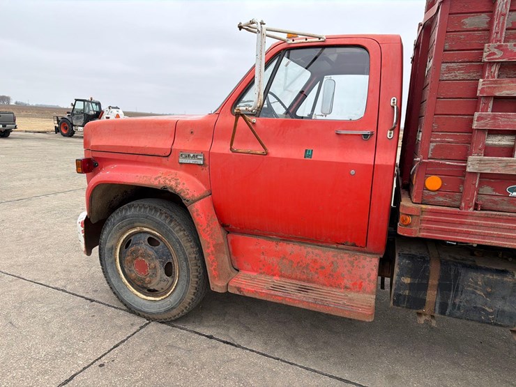 1974-gmc-5000-image-9