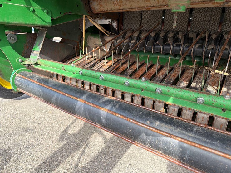 john-deere-568-image-16