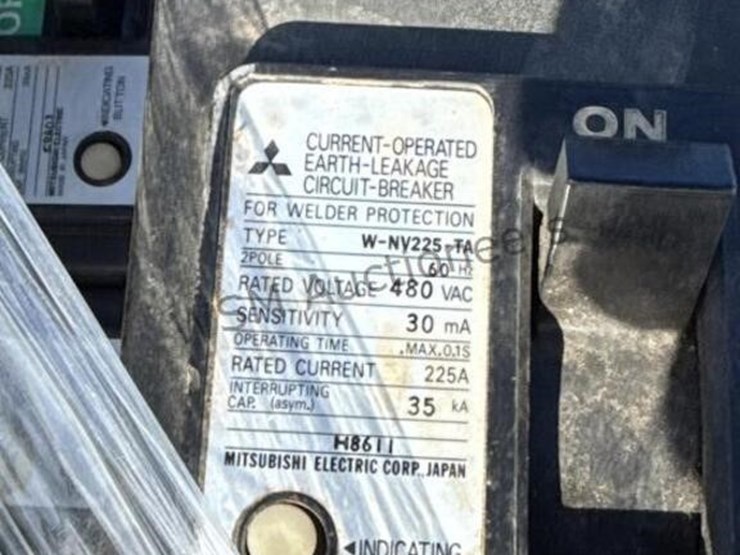 pallet-of-asst-large-breakers-image-14