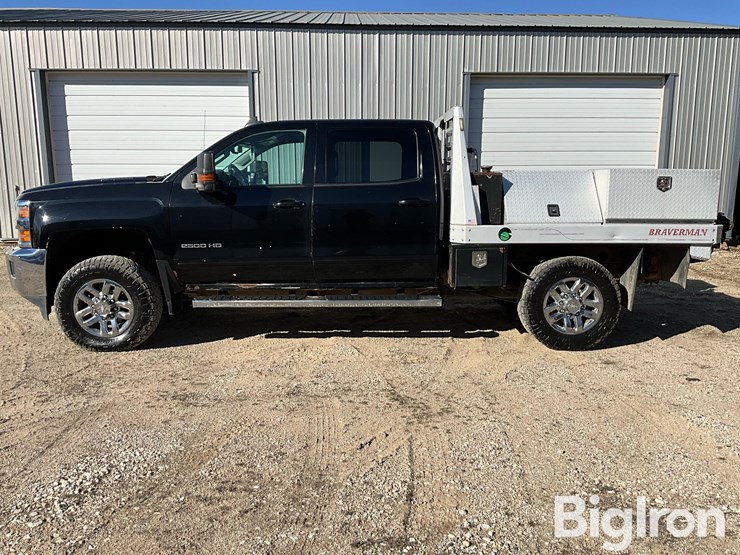 2015-chevrolet-silverado-2500hd-image-8