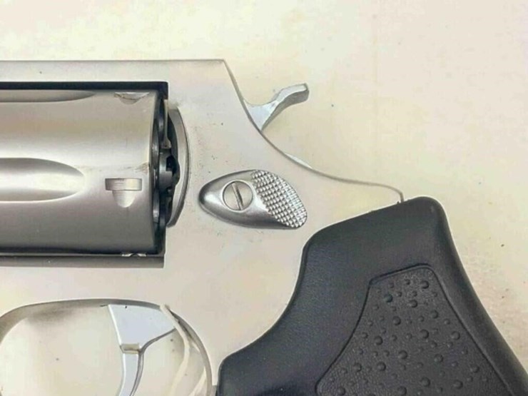 taurus-revolver-image-4