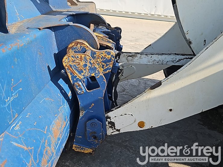 2015-caterpillar-938k-image-15