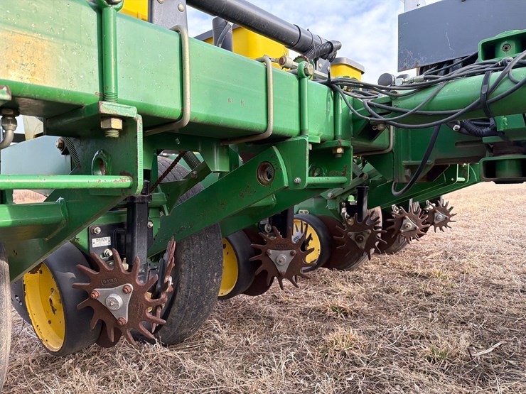 1994-john-deere-7200-image-15