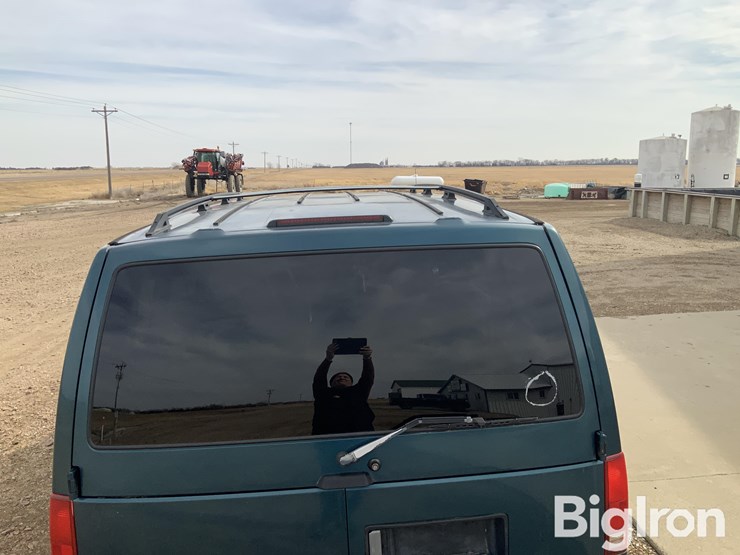 1999-chevrolet-astro-image-11