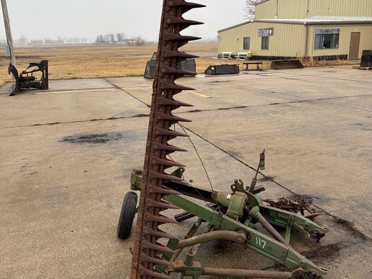 john-deere-8-image-5