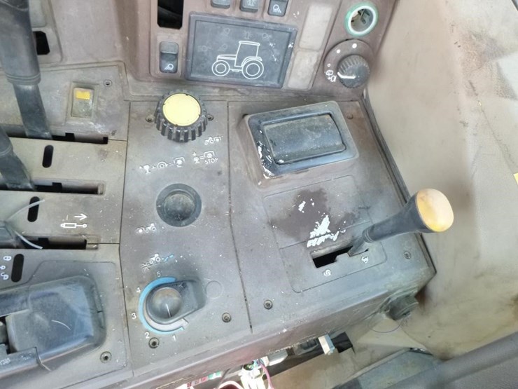 1999-john-deere-6410-image-12